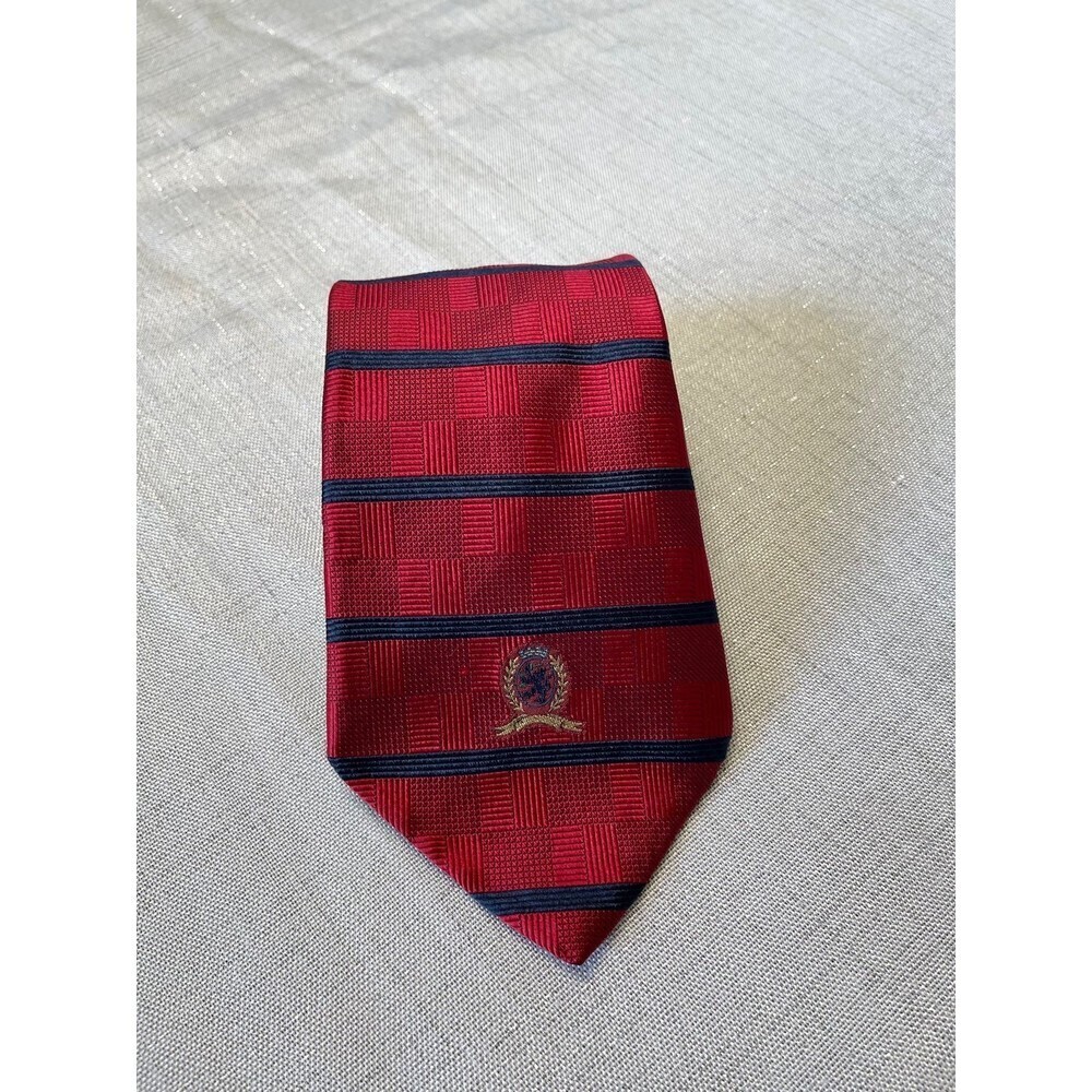 Tommy Hilfiger Silk Crest Men's Tie. Red. 100% Silk.